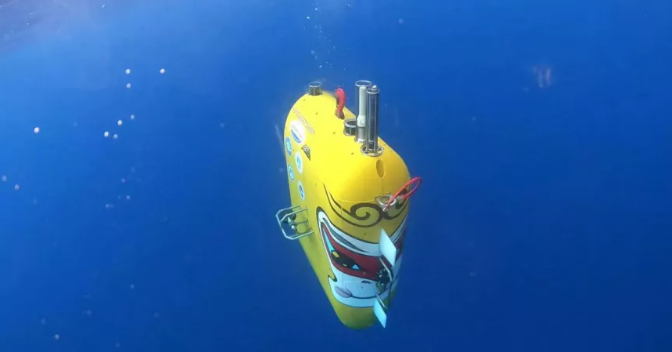 世界最大的水下步行机器人