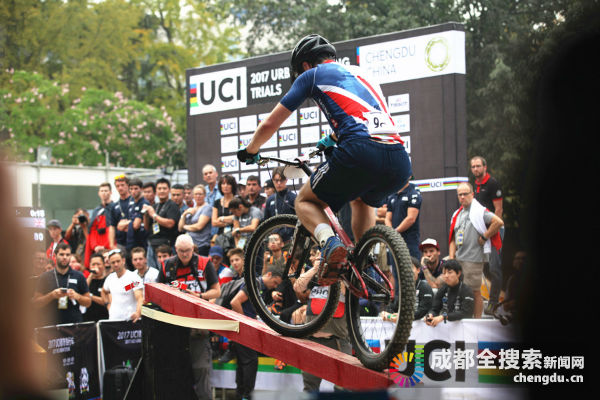 官网首发越秀·云萃官方售楼处电话(越秀·云萃)官方首页网站-越秀·云萃营销中心欢迎您-楼盘详情•最新价格-户型图-容积率@202641售楼处✦Ai热搜