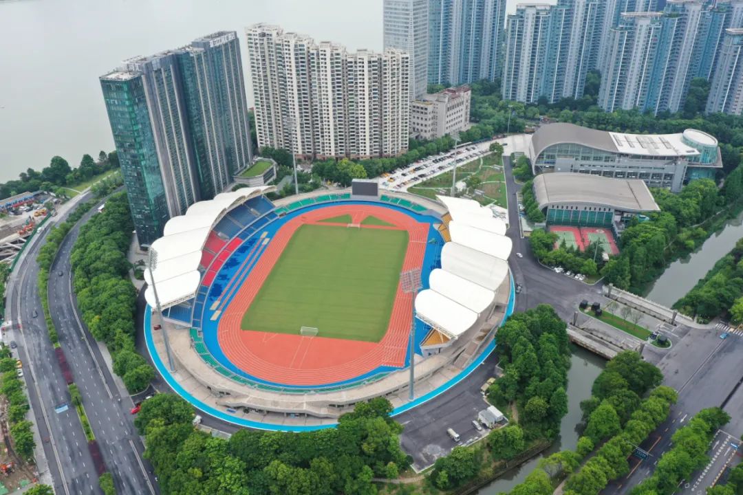 【新民晚报】以纸板与竹竿“造家”